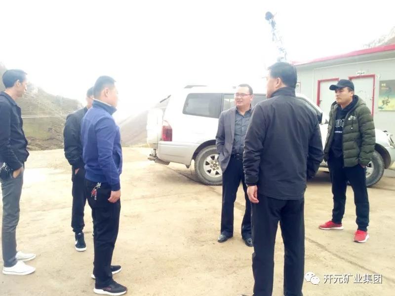 科學(xué)發(fā)展 統(tǒng)籌兼顧 穩(wěn)步生產(chǎn)│州、縣國土資源局領(lǐng)導(dǎo)赴興海銅鑫進行年檢