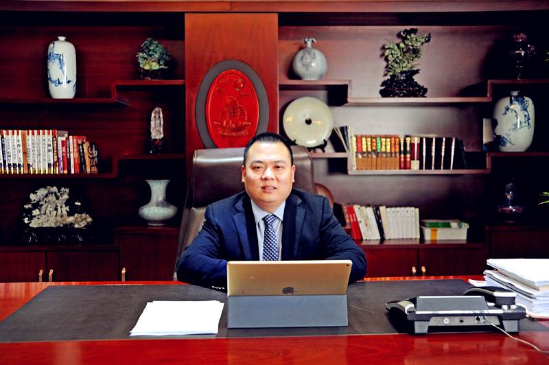 新時(shí)代，我們堅(jiān)定前行